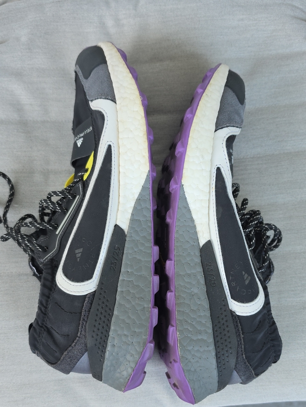 adidas by Stella McCartney Outdoorboost 2.0 COLD.RDY Trail Sneakers 10.5. B1z - Picture 3 of 7